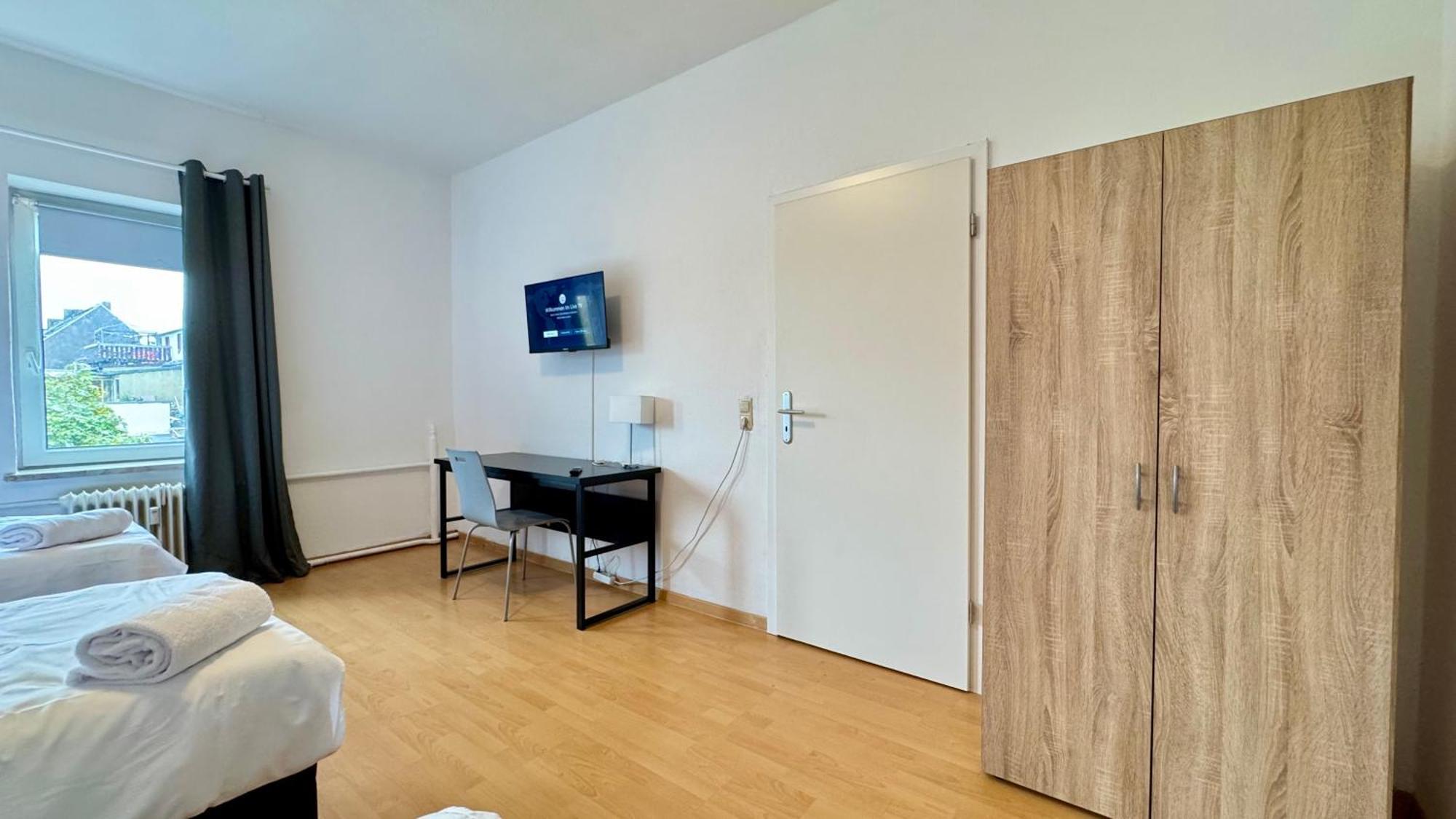 Apartments Im Herzen Von Neumuenster Innenstadt & Hbf Fusslaeufig, Mit Privatparkplatz Ngoại thất bức ảnh