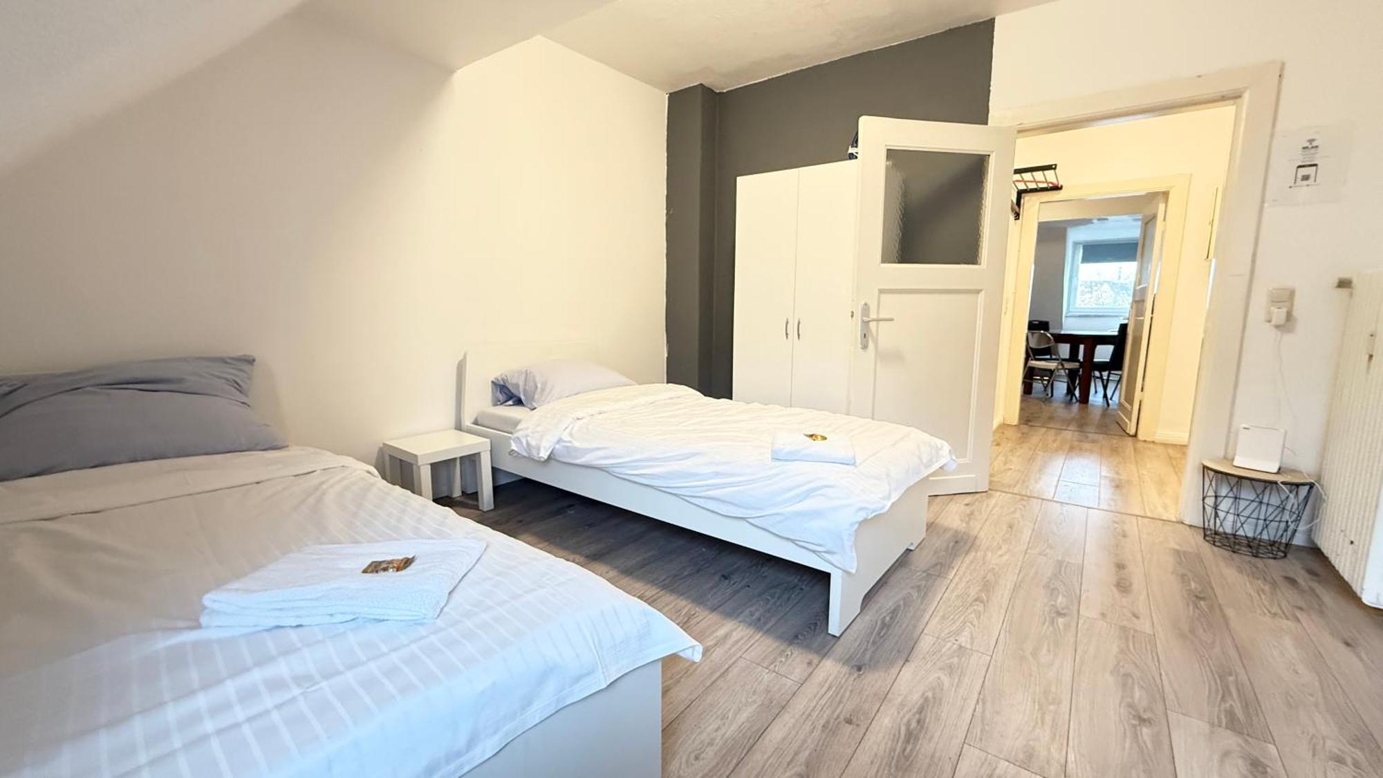 Apartments Im Herzen Von Neumuenster Innenstadt & Hbf Fusslaeufig, Mit Privatparkplatz Ngoại thất bức ảnh