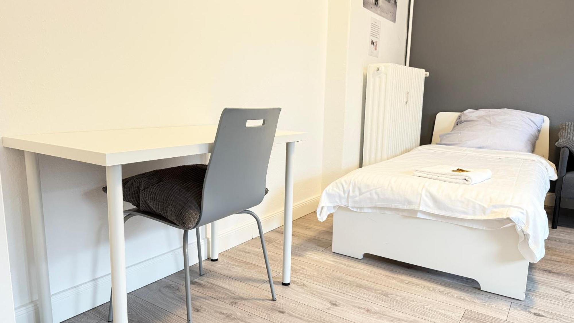 Apartments Im Herzen Von Neumuenster Innenstadt & Hbf Fusslaeufig, Mit Privatparkplatz Ngoại thất bức ảnh