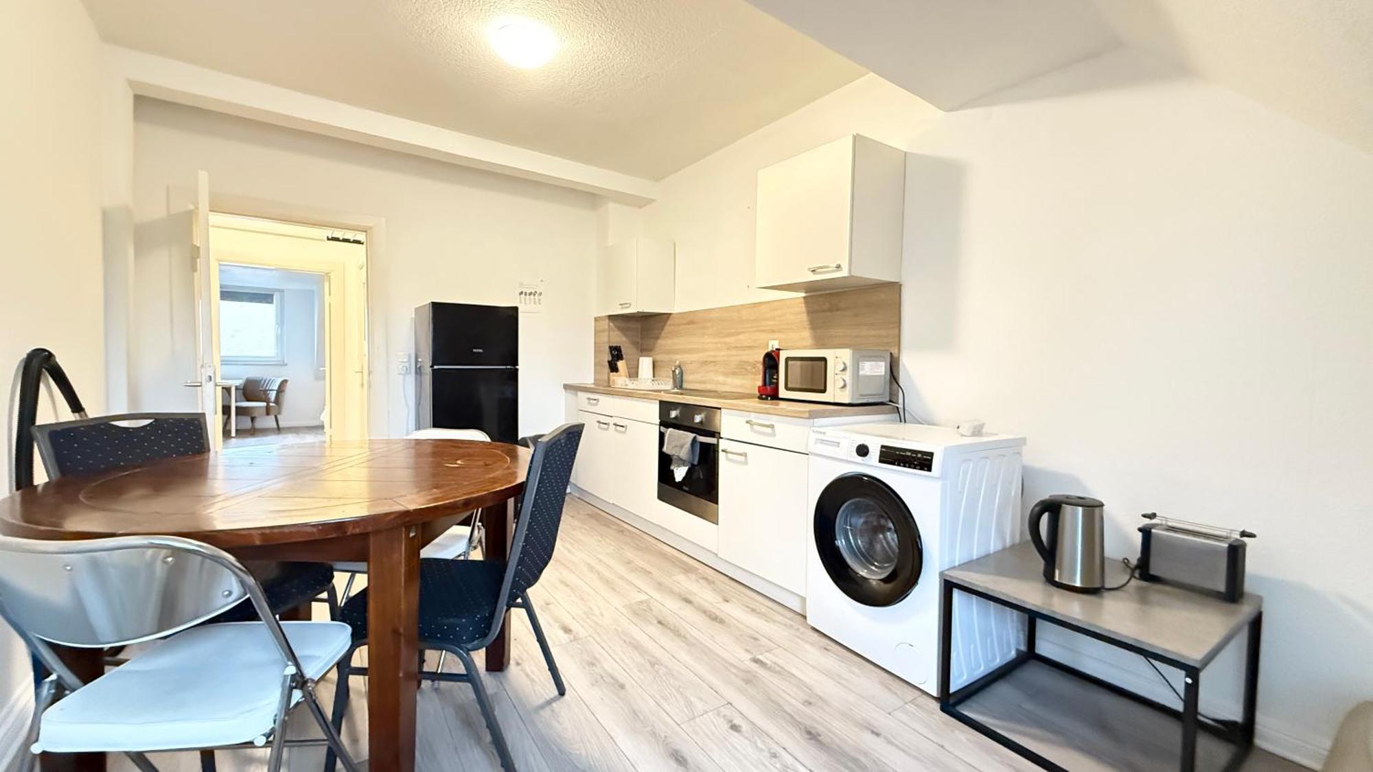 Apartments Im Herzen Von Neumuenster Innenstadt & Hbf Fusslaeufig, Mit Privatparkplatz Ngoại thất bức ảnh