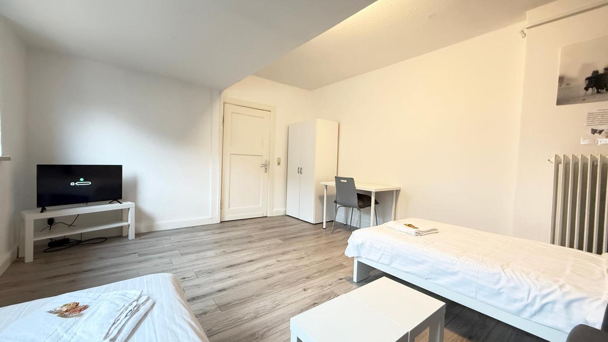 Apartments Im Herzen Von Neumuenster Innenstadt & Hbf Fusslaeufig, Mit Privatparkplatz Ngoại thất bức ảnh