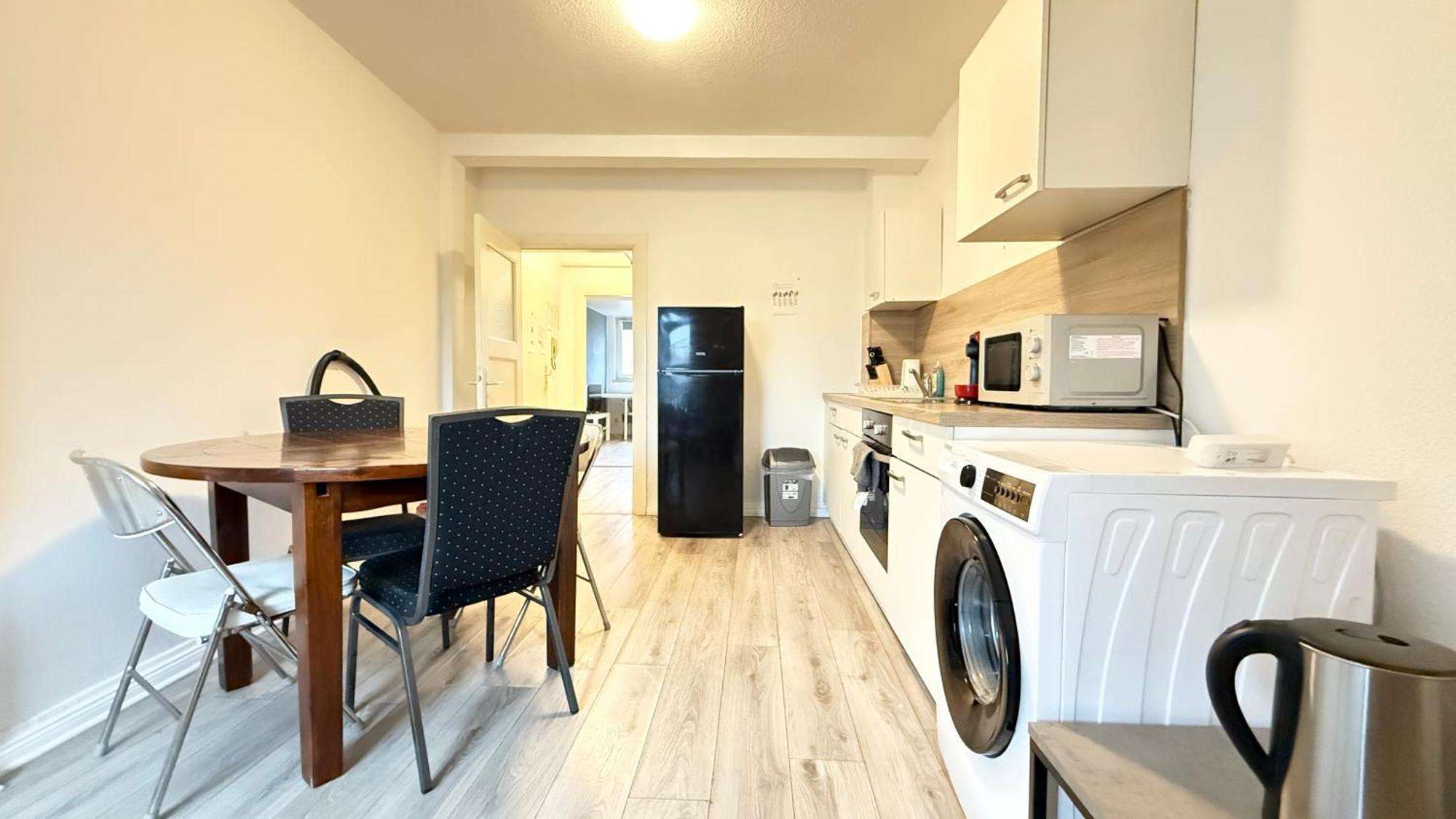 Apartments Im Herzen Von Neumuenster Innenstadt & Hbf Fusslaeufig, Mit Privatparkplatz Ngoại thất bức ảnh