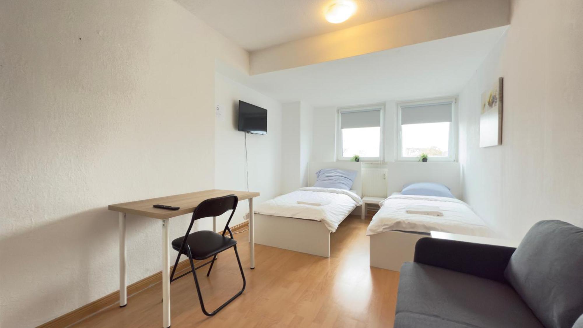 Apartments Im Herzen Von Neumuenster Innenstadt & Hbf Fusslaeufig, Mit Privatparkplatz Ngoại thất bức ảnh