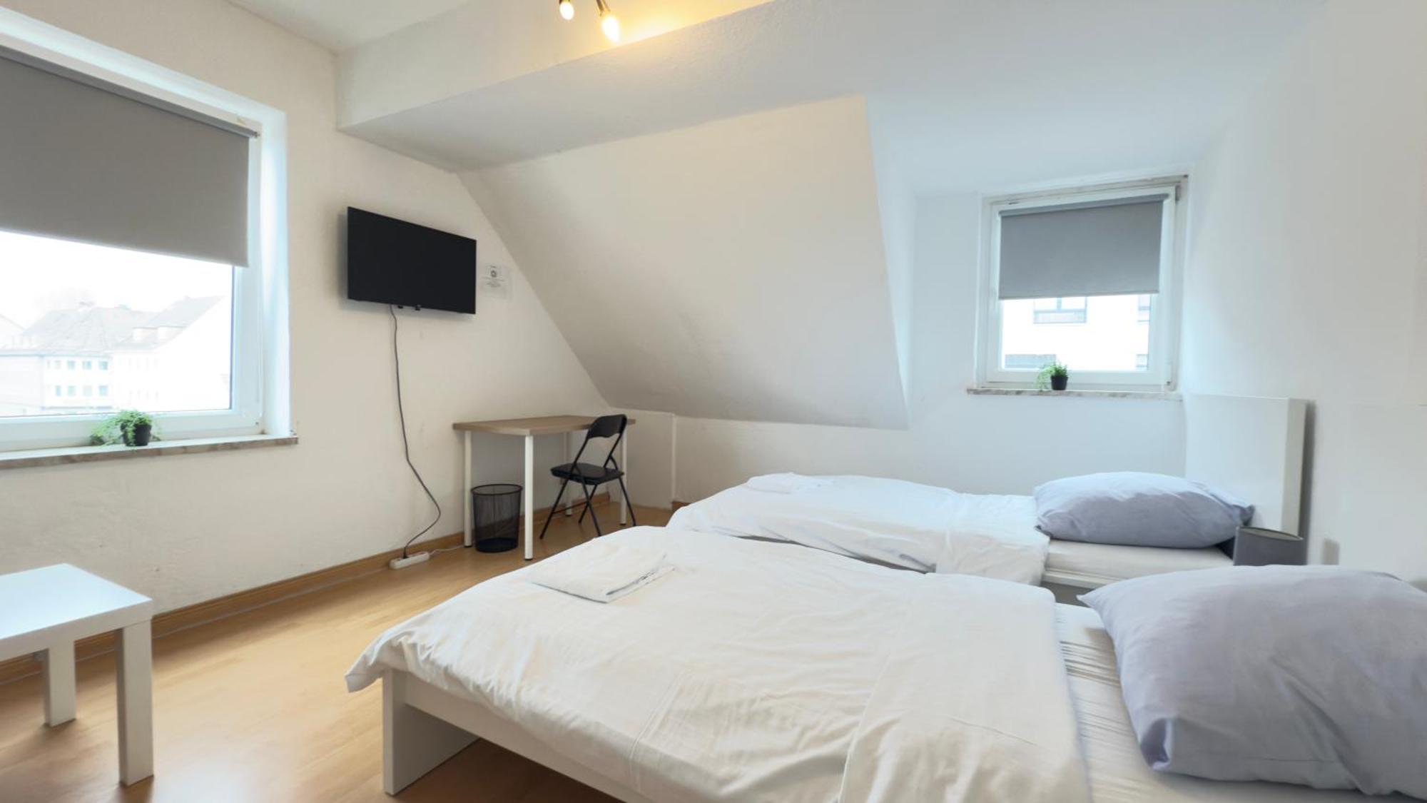 Apartments Im Herzen Von Neumuenster Innenstadt & Hbf Fusslaeufig, Mit Privatparkplatz Ngoại thất bức ảnh