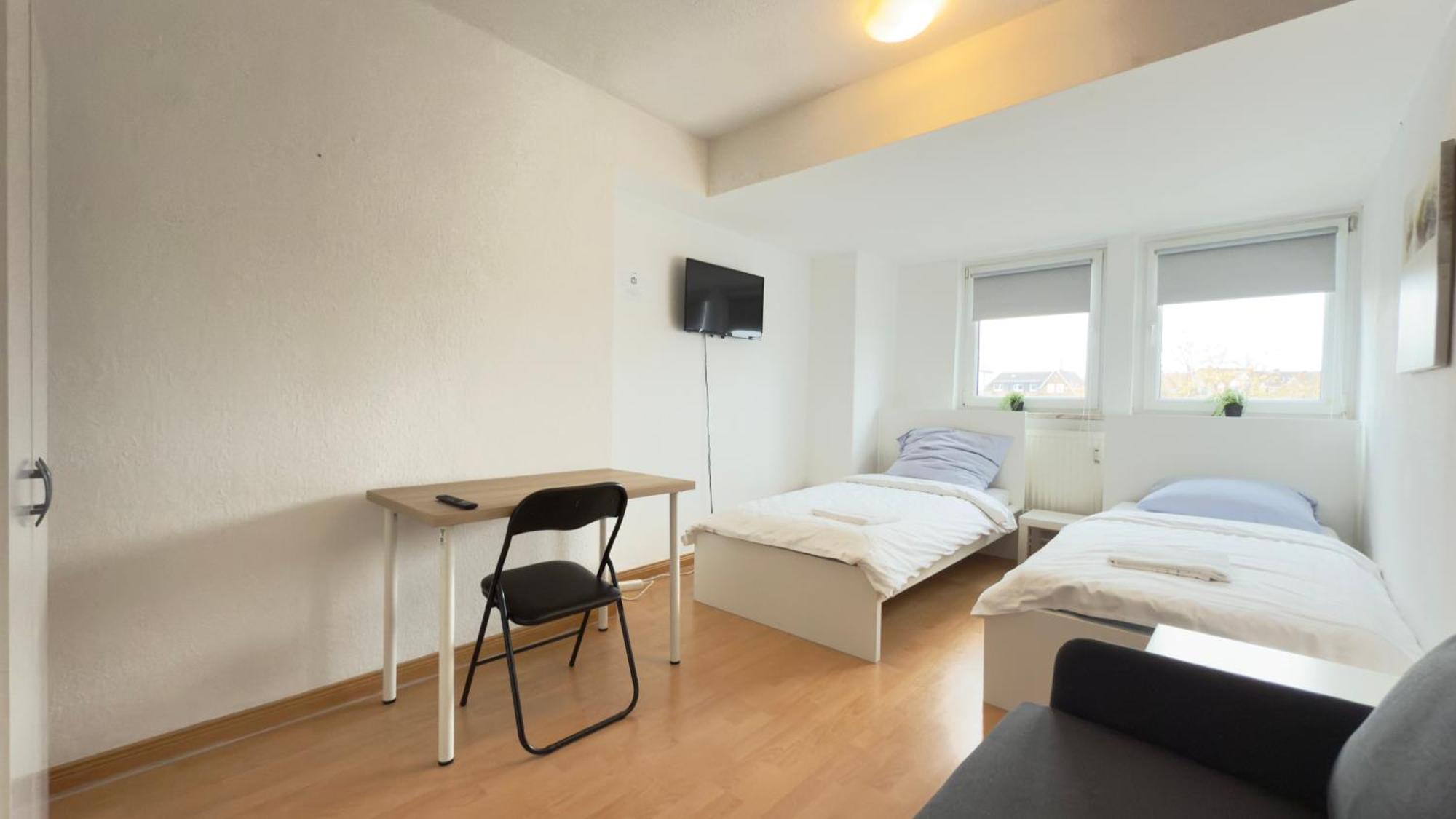 Apartments Im Herzen Von Neumuenster Innenstadt & Hbf Fusslaeufig, Mit Privatparkplatz Ngoại thất bức ảnh